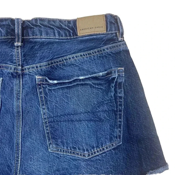 American Eagle TOMGIRL Denim Short Women’s Size 4 Raw Hem Distressed - Picture 5 of 13